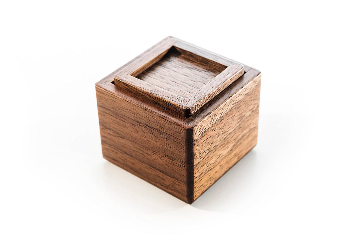 Mini Secret Puzzle Box #6 - Karakuri Puzzle Box – Kubiya Games