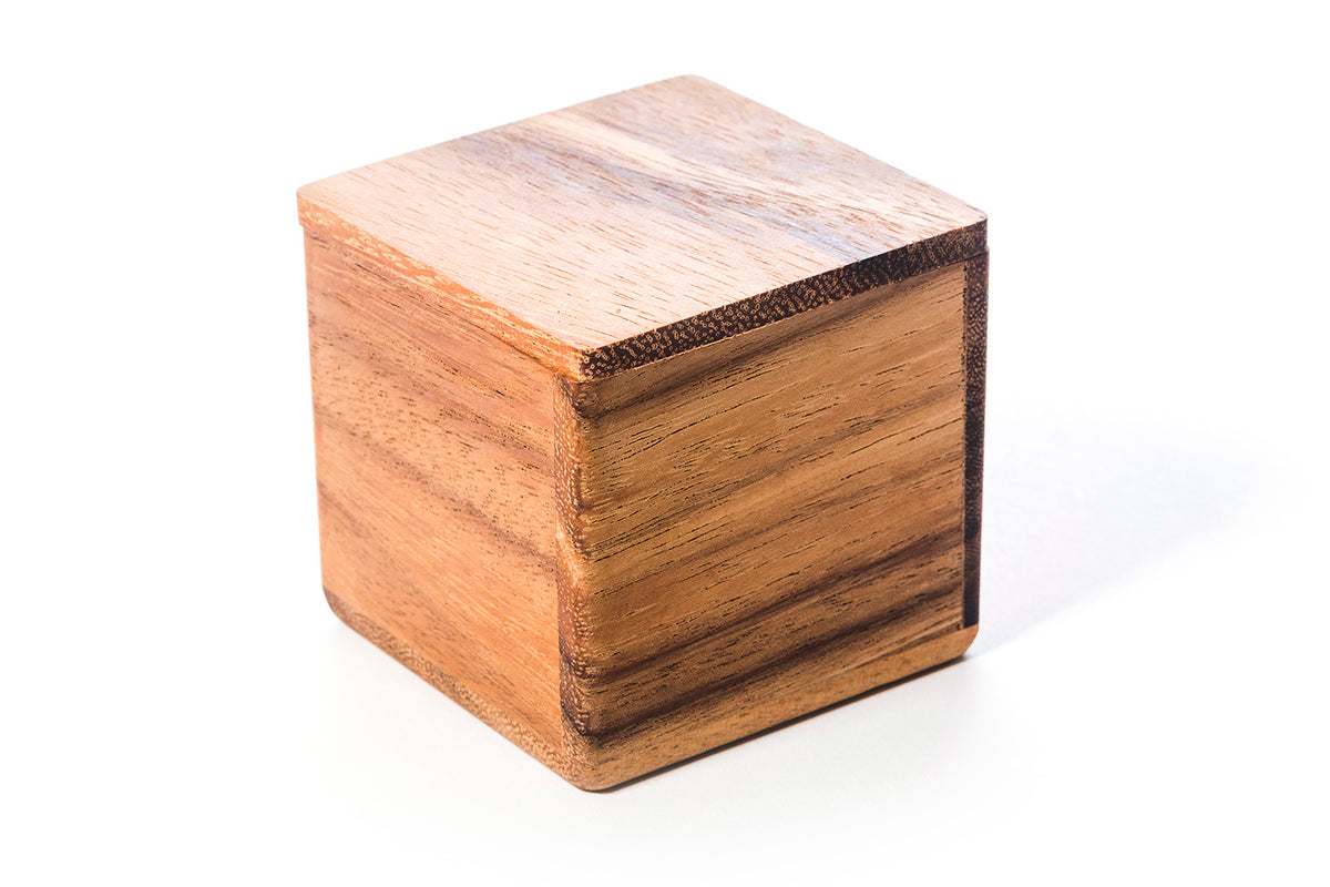 Brain Teaser Fun! Fit the 2 Pyramids Back in the Box! – Kubiya Games